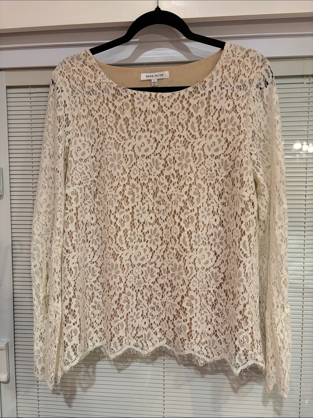 Rose + Olive Long Sleeve Long Sleeve Top Size Large